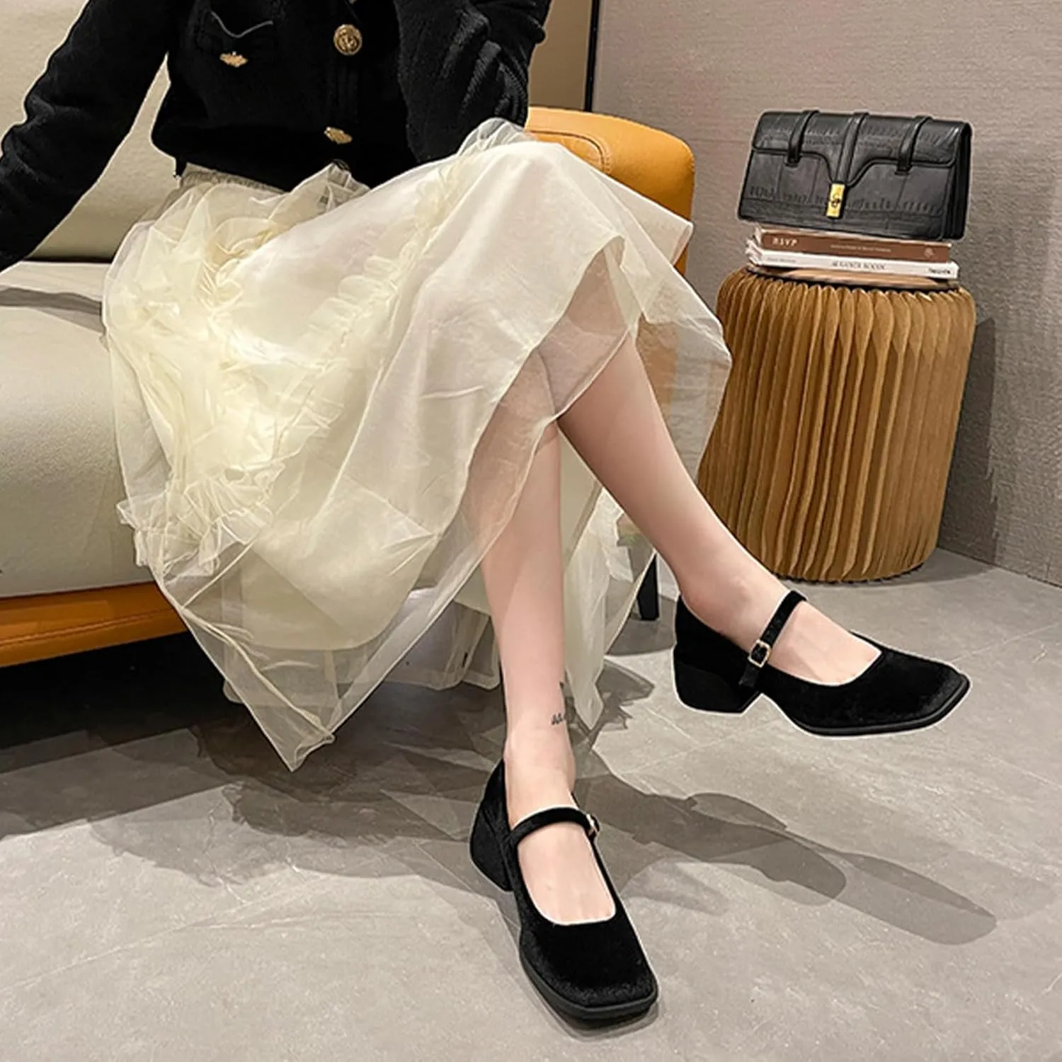 Women's Elegant Velvet Closed Square Toe Mary Jane Pumps Classic Low Chunky Heel Adjustable Buckle Dress Shoes Office Work Shoes